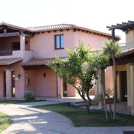 Borgo Dei Pescatori Hotel Aglientu Luaran gambar