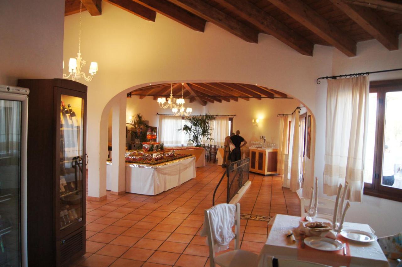 Borgo Dei Pescatori Hotel Aglientu Luaran gambar
