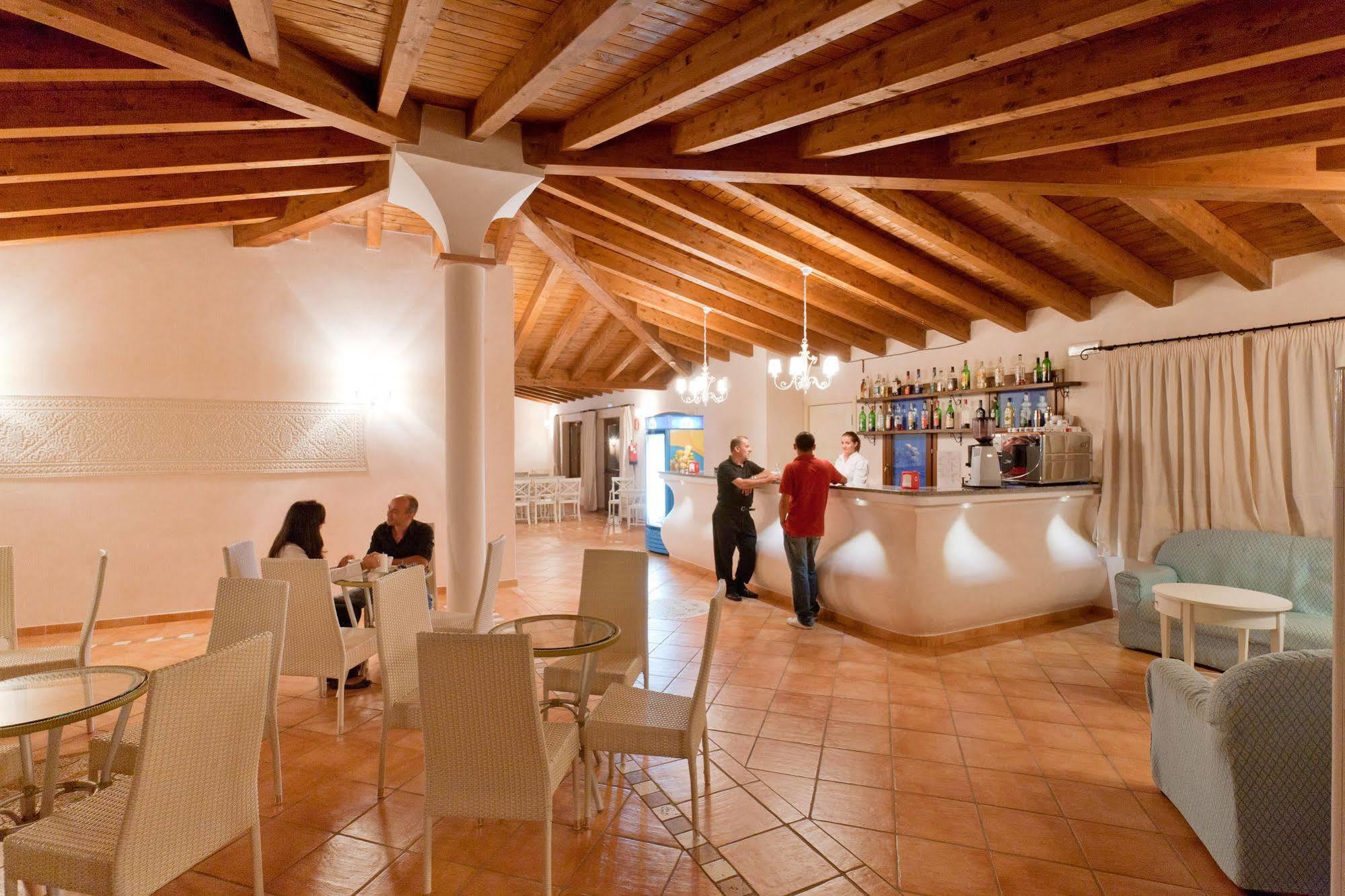 Borgo Dei Pescatori Hotel Aglientu Luaran gambar