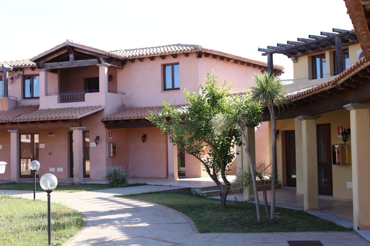 Borgo Dei Pescatori Hotel Aglientu Luaran gambar