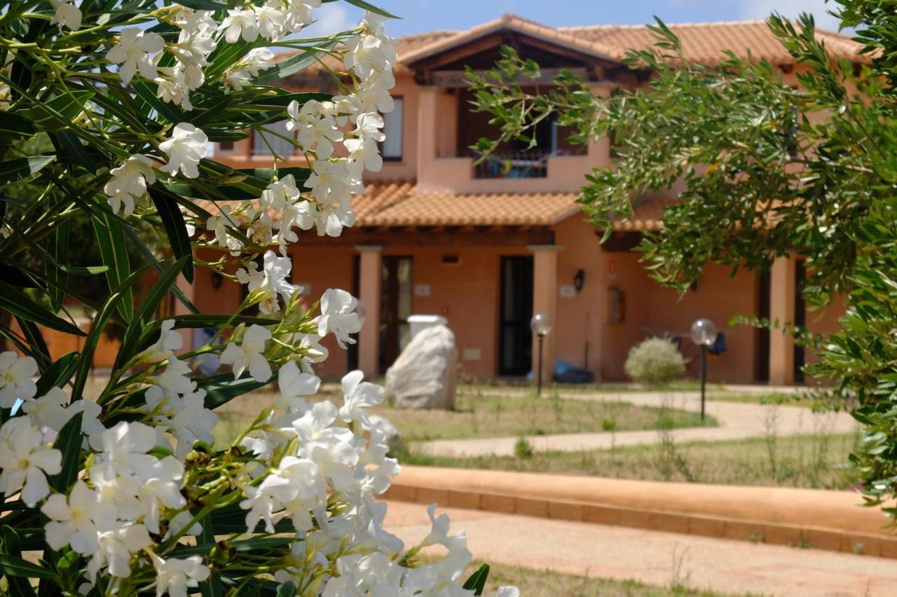 Borgo Dei Pescatori Hotel Aglientu Luaran gambar