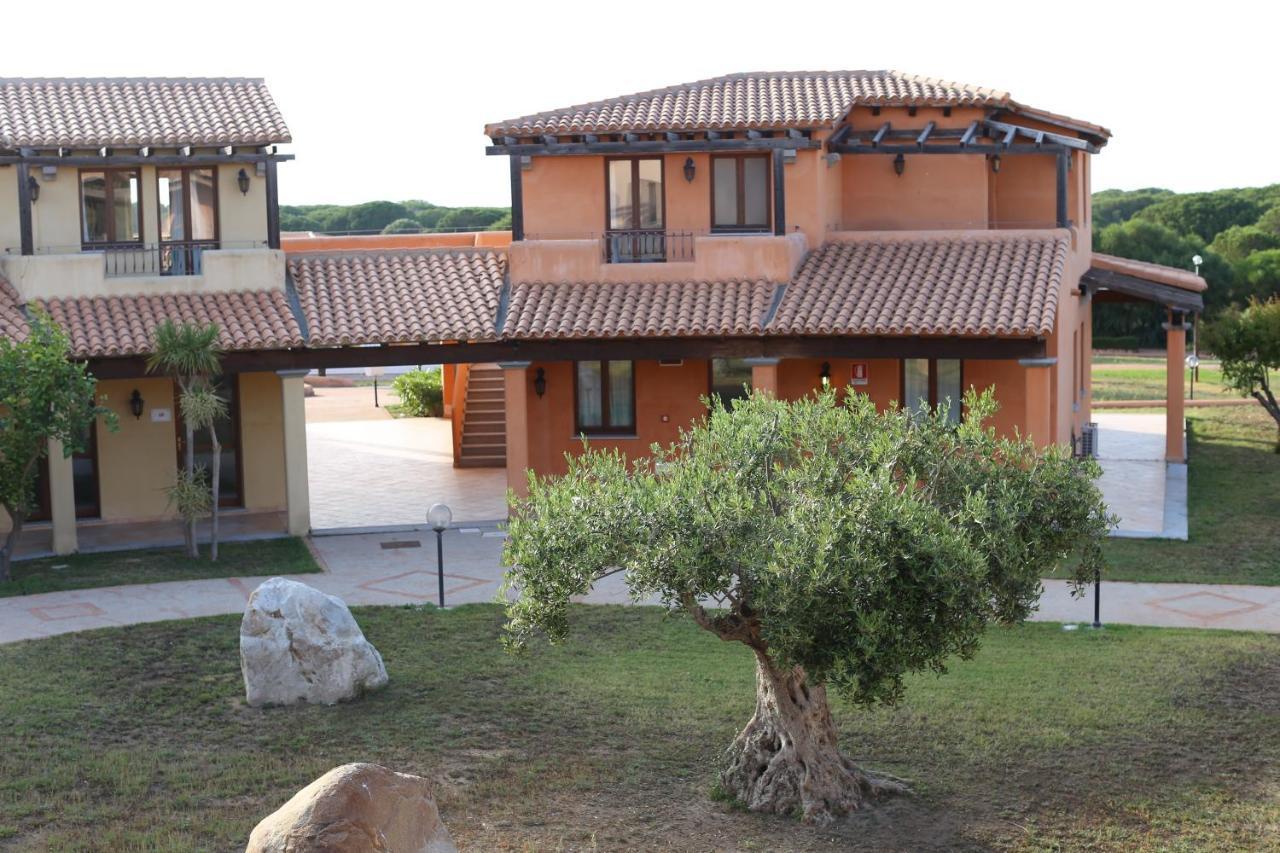 Borgo Dei Pescatori Hotel Aglientu Luaran gambar